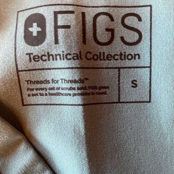 Figs Women’s Catarina small top hydrogreen - Picture 3 of 5